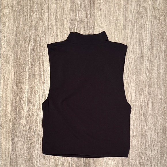 Babaton Black Sleeveless Tank Top - Picture 2 of 14